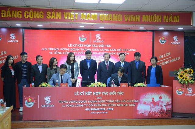 Hỗ trợ tài năng trẻ, thúc đẩy văn hóa, thể thao, du lịch bền vững tại Việt Nam